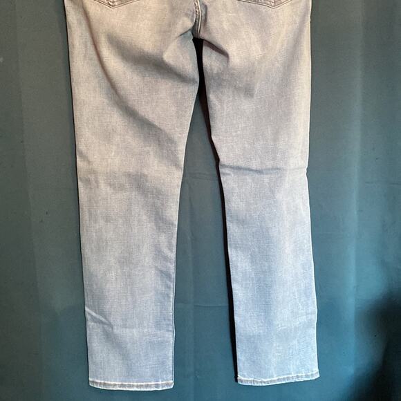 Old Navy Slim Fit 360 Degree Stretch Light Blue Jeans - Picture 4 of 15